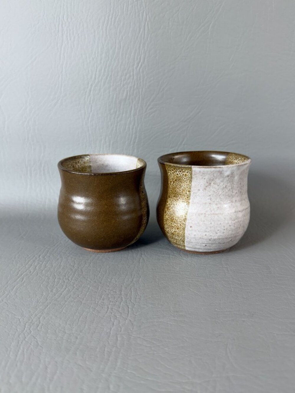 Handmade Studio Pottery Cups Signed Ileana Two-Tone Speckled Ceramic Tumblers Se - Picture 2 of 9